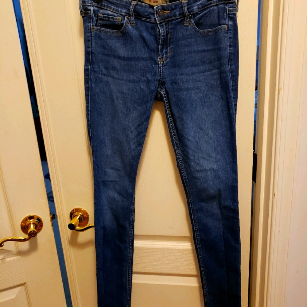 Hollister Jeans Sz 28- 31